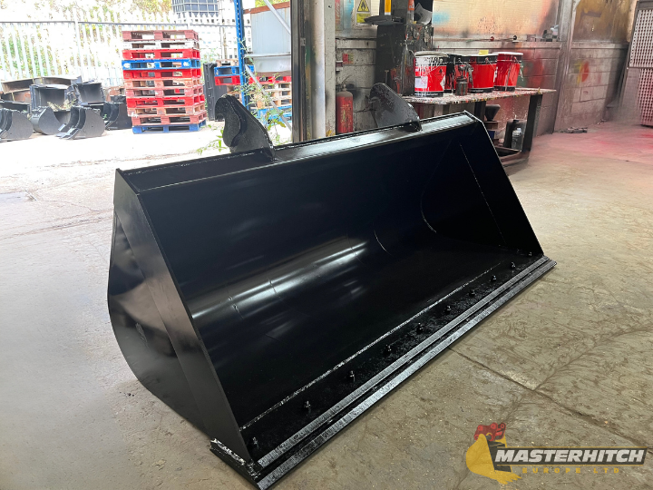 Telehandler Buckets - Masterhitch Europe Ltd