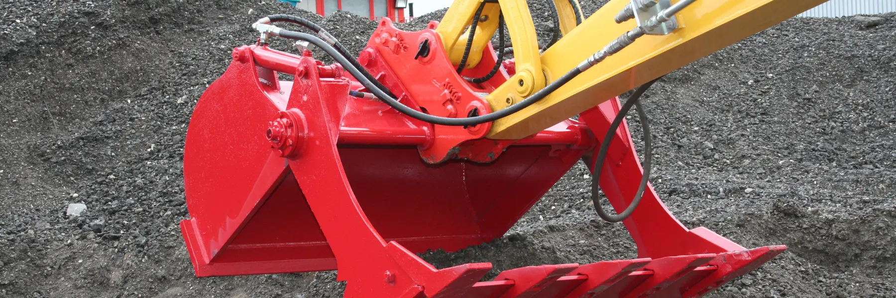 Digging buckets