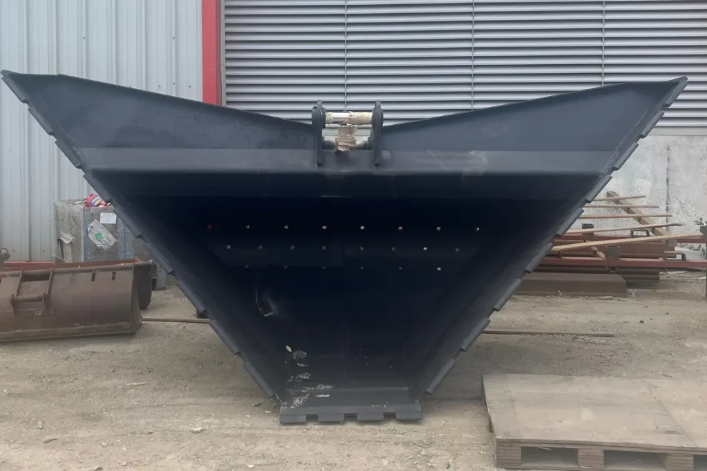 Excavator Bucket Attachment - trapezoidal bucket