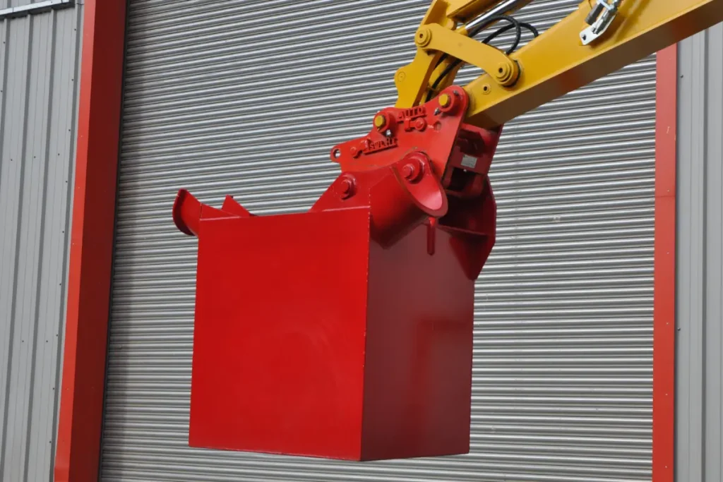 Concrete skip attachments - concrete pourer